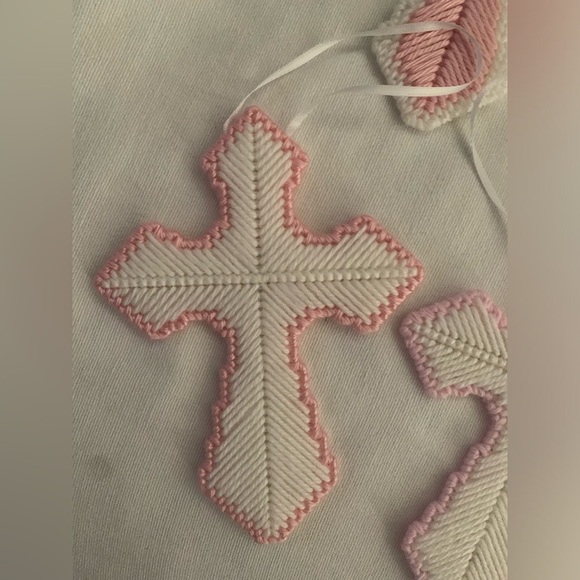 Six Handmade Crosses, Plastic Canvas With A Center Flower Embellishment - Picture 6 of 9